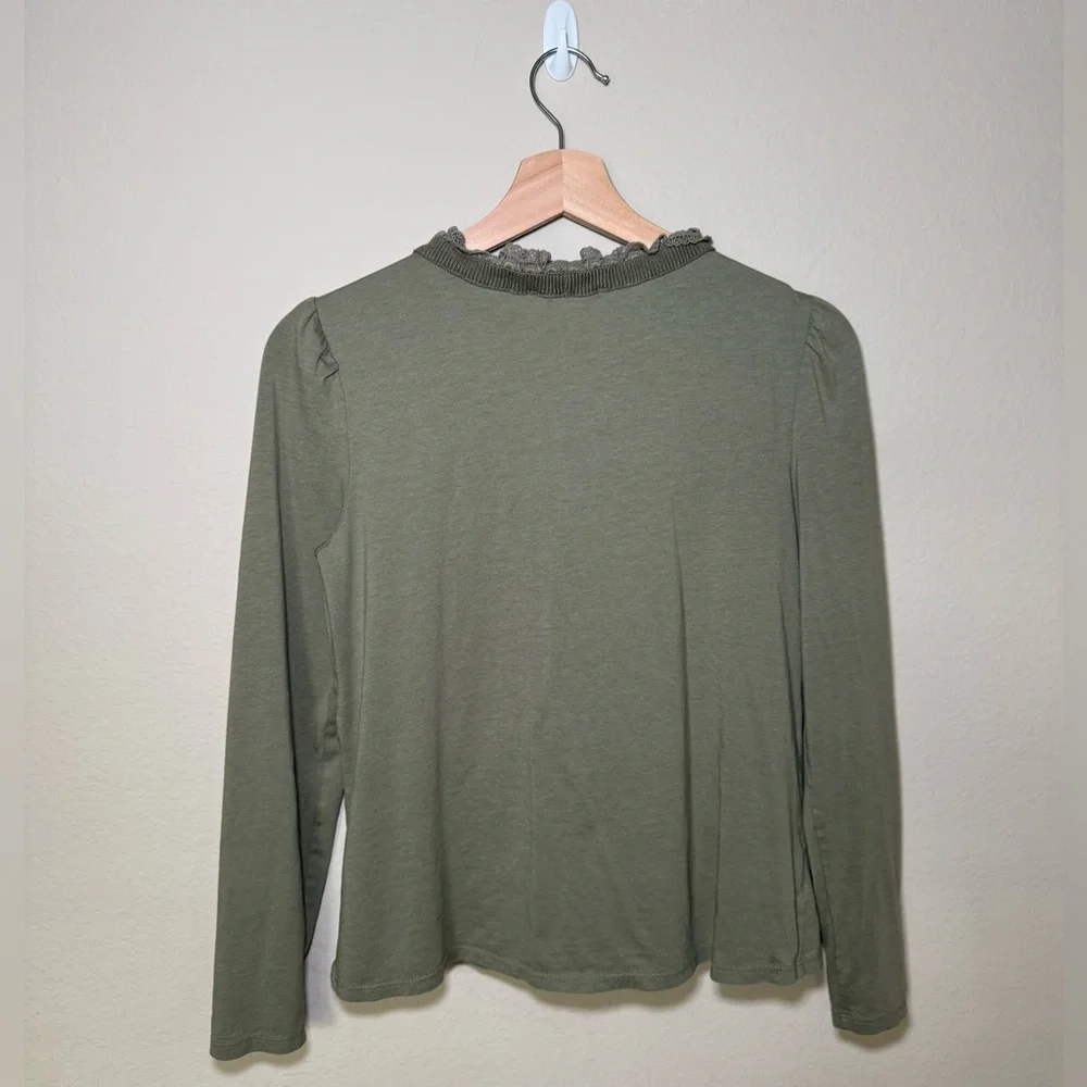 Women’s LOFT Small Sage Green Lace Mock Neck Blouse